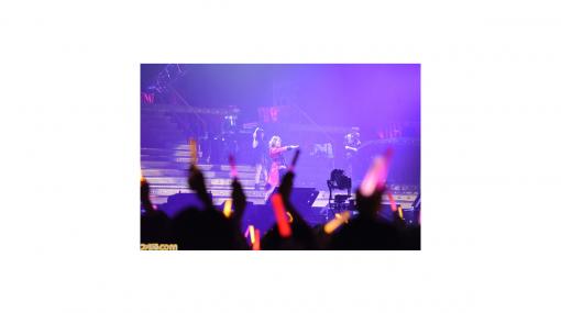 『アイマス シンデレラガールズ』7thライブ“Glowing Rock!”（大阪公演）1日目リポート。生バンド×キャスト陣による大迫力のステージは最高にロック！