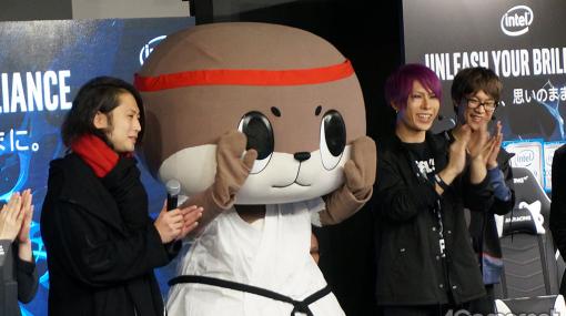 Intelが秋葉原でPCゲームイベントを開催。歌広場淳さんとゆるキャラ「しんじょう君」が「ストV」で対決