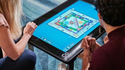 50種以上のボードゲームをタッチ操作で遊べるテーブル｢Infinity Game Table｣ | ギズモード・ジャパン