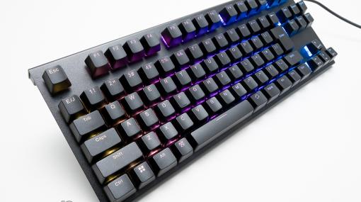 【PR】東プレの最新ゲーマー向けキーボード「REALFORCE GX1」を試す。作動点が動的に変わるキーボードはeスポーツで有利になるのか