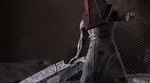 飾りやすいサイズになった▲さま。「SILENT HILL 2」の人気クリーチャー「レッドピラミッドシング」が全高17cmのフィギュアに