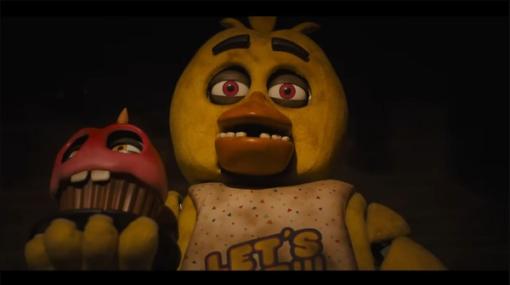 カップケーキが頭からバクリ！映画版『Five Nights at Freddy's』最新トレイラーが公開―日本ではいまだ上映情報なし