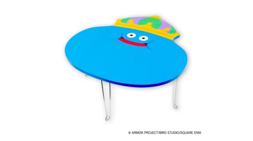 『ドラクエ』キングスライムの折りたたみテーブルが発売。約55cm四方と大きなサイズ、スライム関係のグッズを扱う「スマイルスライム」の新商品