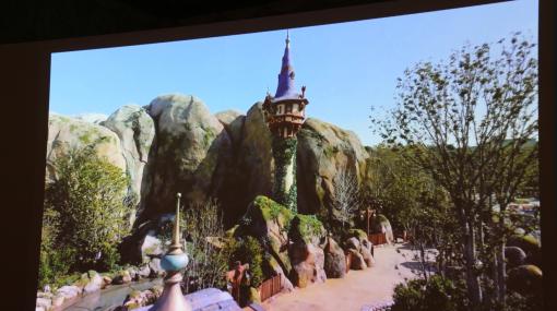 東京ディズニーシー、「ラプンツェル」新エリアでは映画再現の“荒くれ者の酒場”が登場「ランタンフェスティバル」はランタンの光に包まれる旅に