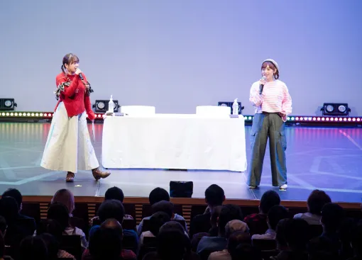 今井麻美さんと中村繪里子さんのよるトークイベント“ぶればん”リポート。安定感抜群のトークと奇跡の連続で最初から最後まで笑いっぱなし