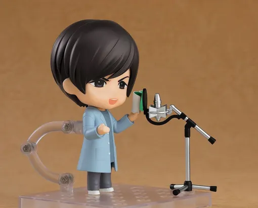 Voice actor Hiroshi Kamiya becomes a Nendoroid with a voice. Optional parts include a script, a stand microphone, and a pet cat "Nyanko-sensei"