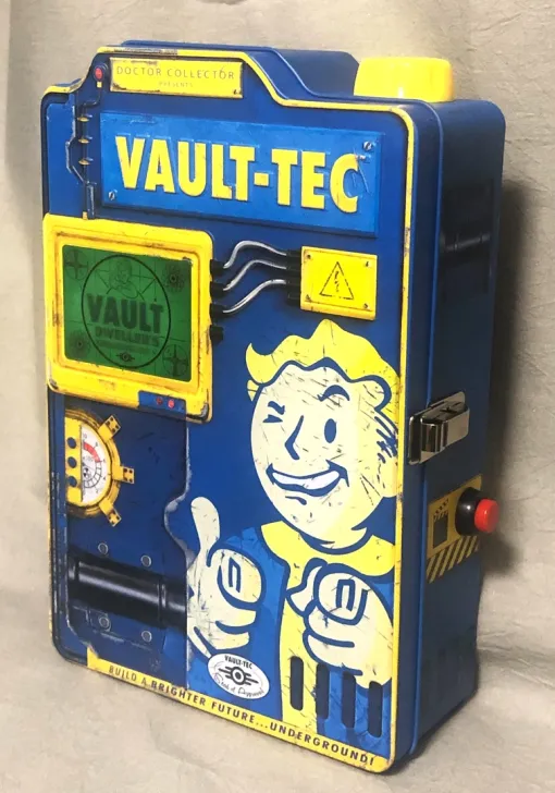 「Fallout」のVault居住者になれる！ 全世界4,000個限定「ウェルカムキット」フォトレポート一字一句までVault-Tecらしいブラックさ滲む高品質グッズ