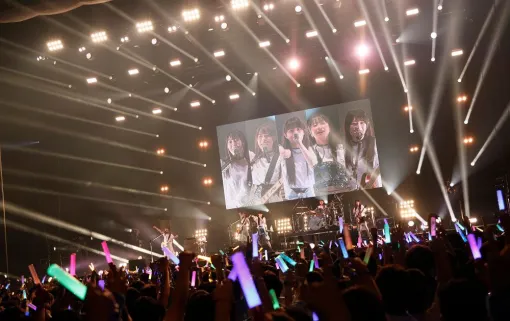 MyGO!!!!!、過去最大規模での初2DAYS単独公演“MyGO!!!!! 6th LIVE「見つけた景色、たずさえて」”で見せた1つの到達点、そして広がる未来――。