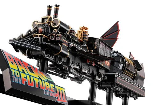 The steam locomotive-type time machine "TIME TRAIN" that appears in "BACK TO THE FUTURE Part III" is now a superalloy! Released by Bandai Spirits in December