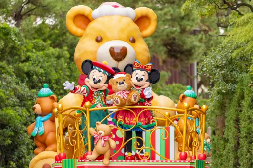 東京ディズニーランド、パレード「トイズ・ワンダラス・クリスマス！」公式ショットを公開