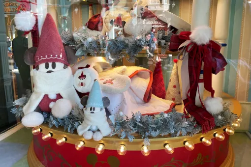 リルリンリン大量！ ディズニー、2025「クリスマス」最新グッズを撮り下ろしで紹介