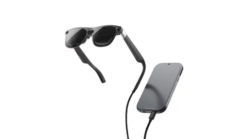 視野角70度、グラス本体95g以下のグラス型XRデバイス「XREAL AURA」が発売。日本では11/2(月)から注文受付 視野角70度、グラス本体95g以下のグラス型XRデバイス「XREAL AURA」が発売。日本では11/2(月)から注文受付